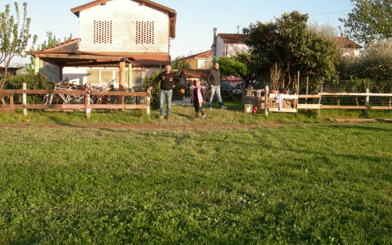 Farmhouse Ameglia, green spaces to play